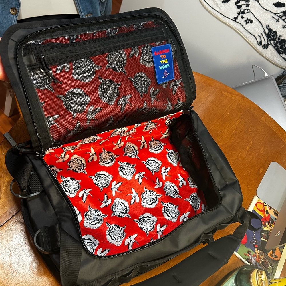 Baboon to the Moon Go Bag Mini (32L)